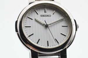 美品 セイコー V701-2F30 ラウンド デイデイト クオーツ 5M23-6A50 レディース 腕時計 SEIKO