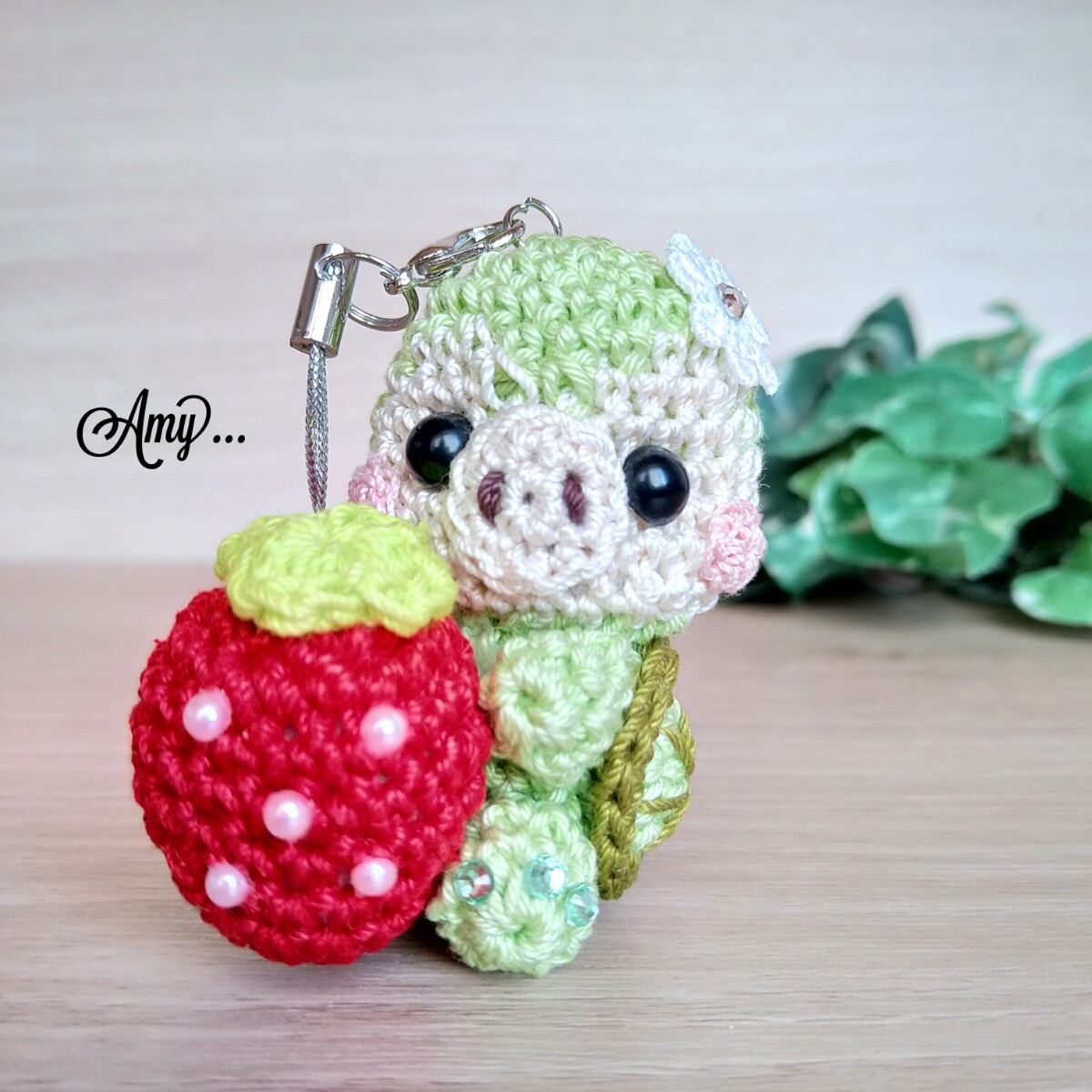 ■Amy... Amigurumi Plump Pearl Strawberry Hug★Strap♪ Green Free Shipping Handmade♪, toy, game, stuffed toy, Amigurumi