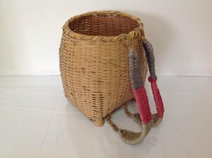 [ secondhand goods ] Showa Retro old .. Mini size back carrier basket flower inserting flower decoration 