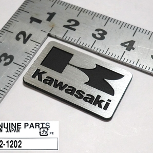 □56052-1202 Ｋマークプレート 黒字銀地☆2/カワサキ純正新品 Z400FX/Z400GP/GPZ400/Z750GP/GPZ750/ゼファー/セロー/Z1/Z2の画像1