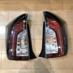  Toyota　Genuine ZVW30 Prius G’s ジーズ 後期 Tail lampランプ Tail lampLight STANLEY 47-55 leftright　ブラック