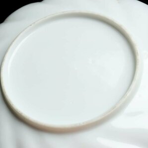 EO429 時代物 白磁皿・白南京菊花形皿 二十枚 径17.1cm 総重3.8kg 木箱附・白瓷盤・白釉盤の画像8
