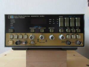 HP 8111A PulseFunction Generator, 20 MHz 　　パルス/ファンクション・ジェネレータ　（Agilent keysight)