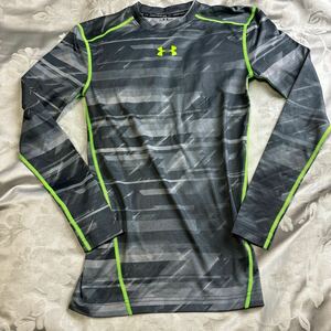 UNDER ARMOUR アンダーアーマー Tシャツ サイズSM 裏起毛 トップス (管理番号2404IZ119)