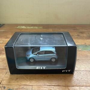 ZyA#133 HONDA FIT 1/43ディスプレイモデル エアーライトブルー・メタリック ミニカー フィット ホンダ ホンダコムテック