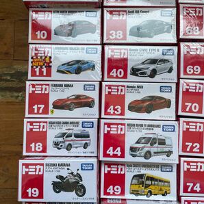 ZyA#138 未開封 TAKARA TOMY トミカ タカラトミー 1~120 43個 パトカー バイク 救急車 スポーツカー トラック バス 等の画像5