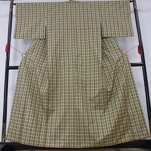 平和屋川間店■本場縞大島紬 格子 着丈157cm 裄丈64cm 正絹 逸品 A-ja2813の画像2