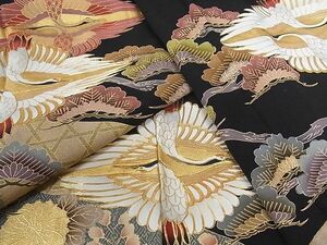 平和屋川間店■豪華黒留袖　駒刺繍　辻が花　向かい鶴松文　金彩　着丈151.5cm　裄丈65cm　正絹　逸品　A-cs5218