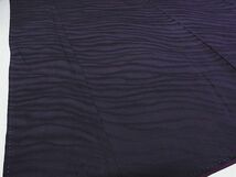 平和屋-こころ店■上質な色無地　よろけ縞地紋　滅紫色　着丈154cm　裄丈63cm　正絹　逸品　B-oa8663_画像3