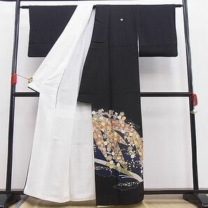 平和屋野田店■極上 創業460年・千總 黒留袖 宝尽くし笹梅文 金彩 逸品 BAAC1912hjの画像2