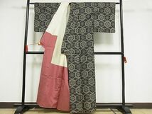 平和屋川間店■本場村山大島紬　亀甲花文　着丈159cm　裄丈63cm　正絹　逸品　B-np9943_画像3