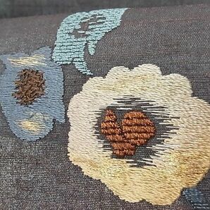 平和屋-こころ店■太鼓柄袋帯 紬地 刺繍 草花文 金糸 正絹 逸品 未使用 AAAD3266Aazの画像3