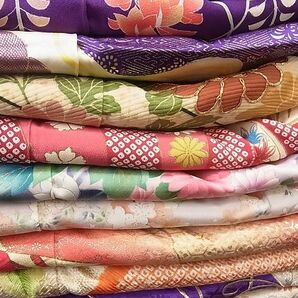 平和屋■1円 振袖 まとめて 50点 尾長鳥 蝶 花柄 ホログラム 作家物 駒刺繍 金彩 金銀糸 など 未使用品あり 全て正絹 se1473の画像4