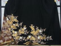 平和屋-こころ店■豪華黒留袖　駒刺繍　菊　藤花房　金彩　正絹　逸品　AAAD2245Agk_画像3