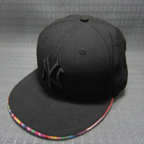 NEW ERA ニューエラ × NY ニューヨークヤンキース ツバ裏レインボー 59 FIFTY キャップ 帽子 黒 60.6cm S2404Dの画像1