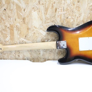 SH03371 Squier Fender ストラト エレキギター シリアルナンバーCOB090867812 音出確認済 中古品の画像5