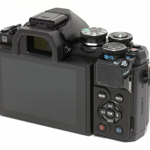 【美品】OLYMPUS OM-D E-M10 Mark III オリンパス ミラーレス一眼レフカメラ ボディ ブラック #4482の画像4