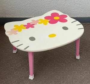 ΦΦ Hello Kitty folding table 