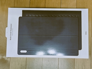 Galaxy Tab S8 Ultra Book Cover Keyboard US｜ブラック｜スタンドカバー付きキーボード｜Samsung純正