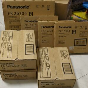 避難口誘導灯表示板 Panasonic パナソニック コンパクトスクエア C級 Ｂ級 片面型 100v 通路誘導灯 表示板