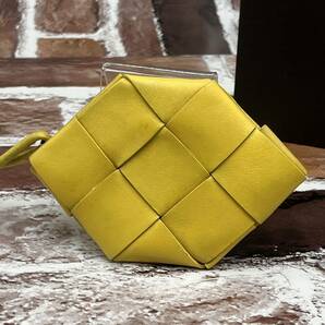 『現行 希少デザイン』BOTTEGA VENETA ボッテガ・ヴェネタ マキシイントレチャート カセット 小銭入れ コインケース レディース メンズの画像3