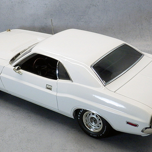 グリーンライト 1970 ダッジ チャレンジャー R/T 1/18 GreenLight DODGE CHALLENGER R/T 新品 絶版 レアの画像2