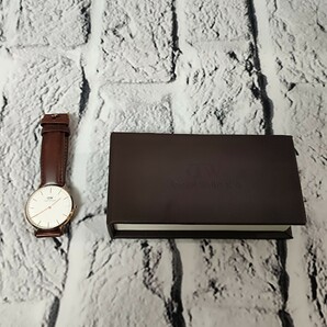 【売り切り】Daniel Wellington ダニエル・ウェリントン 腕時計の画像1