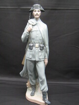 ４G29　LLADRO　リヤドロ　人形　兵士　銃　軍人　Kｍ.６　オブジェ　３０ｃｍ_画像1