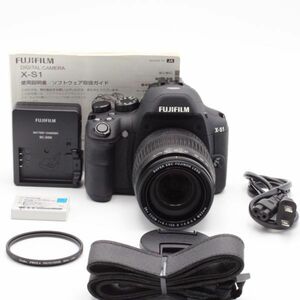 【極上品】 Fujifilm X-S1 ボディ #3110