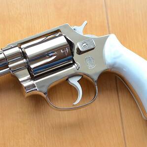 動作確認のみ 極美品 タナカ S&W M36 チーフスペシャル 2in スクエアバット トラヴィス モデル ABS ニッケルフィニッシュ ver.2 モデルガンの画像1