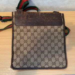 GUCCI グッチ サコッシュ ショルダーバッグ 斜め掛け クロスボディ GGキャンバス レザー ブラウン系 