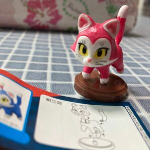 子ネコ　 チョコエッグ　マリオ