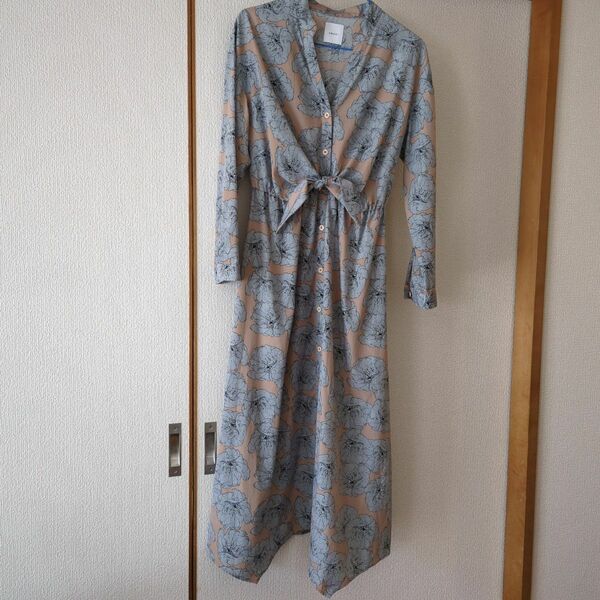 ロング 花柄 ワンピース ロングワンピース ガウン マキシ丈　Ameri VINTAGE TIE SHIRT DRESS 花柄