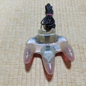 ニンテンドー64 コントローラー クリアレッドの画像2