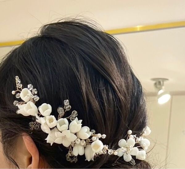 ブライダルヘアアクセサリー　ヘッドドレス　小花　フラワー　結婚式　ウェディング　フォト