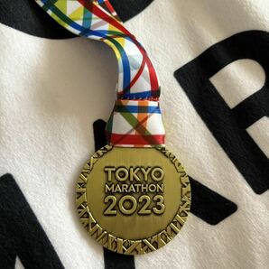 東京マラソン ポンチョ メダル 2023 2024の画像5