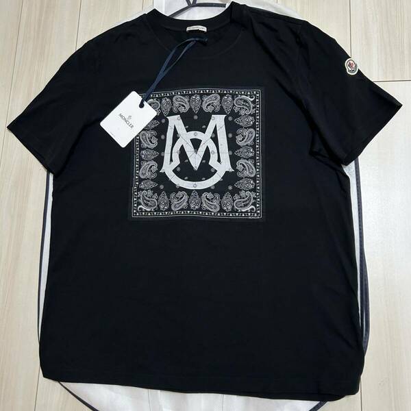 【最新作】【美品】MONCLER モンクレール半袖Tシャツ　ペイズリー　黒XXL