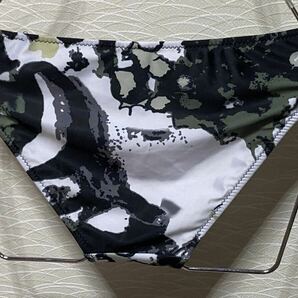 レディース ビキニ パンツ 水着 ボトムス のみ サイズ Ｌ 数回着用 USED ホームクリーニング済み  クールな迷彩の画像7