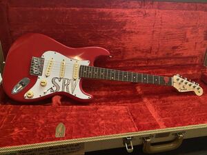 ミニ　ストラトキャスター　レッド　アーム レス　ミントパーツ　可愛いギター売り切です。レアギター