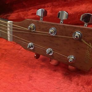 綺麗 fender アコースティックギター シルバーサンバースト ソフトケース付きフェンダー純正刺繍入り 売り切 弾きやすいギターの画像5