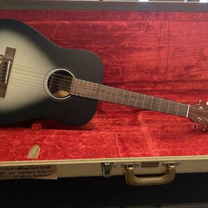 綺麗 fender アコースティックギター シルバーサンバースト ソフトケース付きフェンダー純正刺繍入り 売り切 弾きやすいギターの画像1