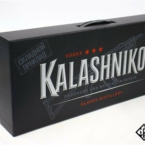 ●注目! ラドガ カラシニコフ 銃型ボトル ショット 700ml 40% 箱 グラス付き ウォッカ ロシアの画像9