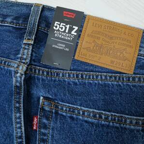 新品リーバイス24767-0011 W29 551Z ルーズストレート インディゴ・ミッドユーズド BIG-E Authentic Straight Jeansの画像5