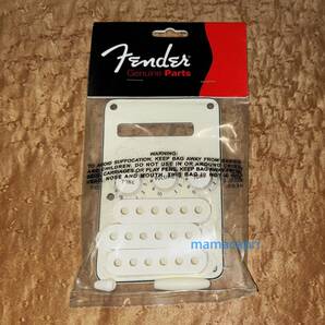 新品Fender純正Stratocaster Accessory Kit Parchment Pickup Cover等フェンダー ストラト ピックアップ カバー ノブ セレクター&アームTipの画像1