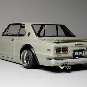 オートアート 77441 1/18 日産 スカイライン GT-R (KPGC10) チューンドバージョン シルバー カスタムの画像5