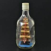 ●448389 【SALE♪】ボトルシップ NIKKA WHISKY ニッカ ウイスキー 全長約19.5cm 瓶 舟 船 オブジェ インテリア ゴールド_画像6