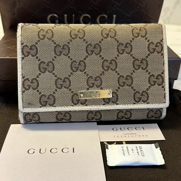 グッチ　GUCCI 財布　二つ折り　折り財布　GGキャンバス　レディース