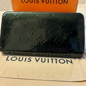 超希少　ルイヴィトン　LOUIS VUITTON ヴェルニ　財布　長財布　ジッピーウォレット　レディース