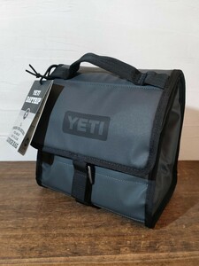 イエティ YETI ランチバッグ 新品未使用 チャコール ステッカー付 クーラーボックス ソフトクーラー