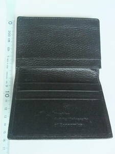 二つ折り名刺入れ　釧路公立大学の刻印あり　ポケット5/　サイズ約11×7.7cm